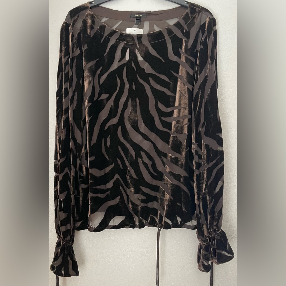 Escada blouse